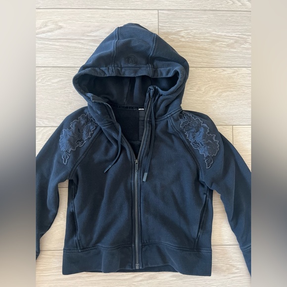 Lululemon To You Hoodie Floral Embroidered Full Zip black Cotton Terry size 6 - Picture 3 of 14